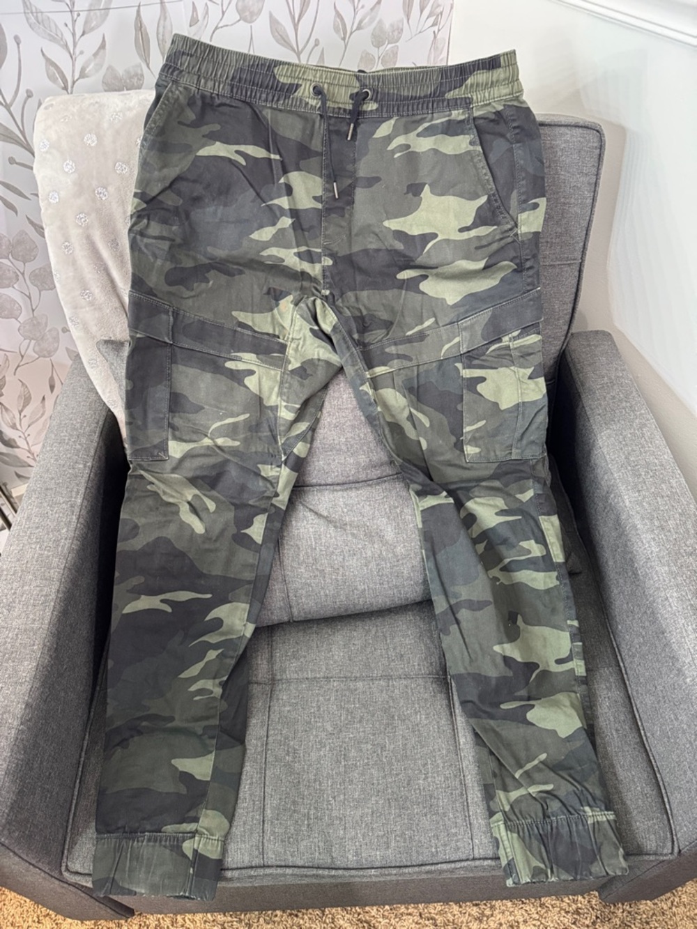 Hollister Olive Green Men's Pants